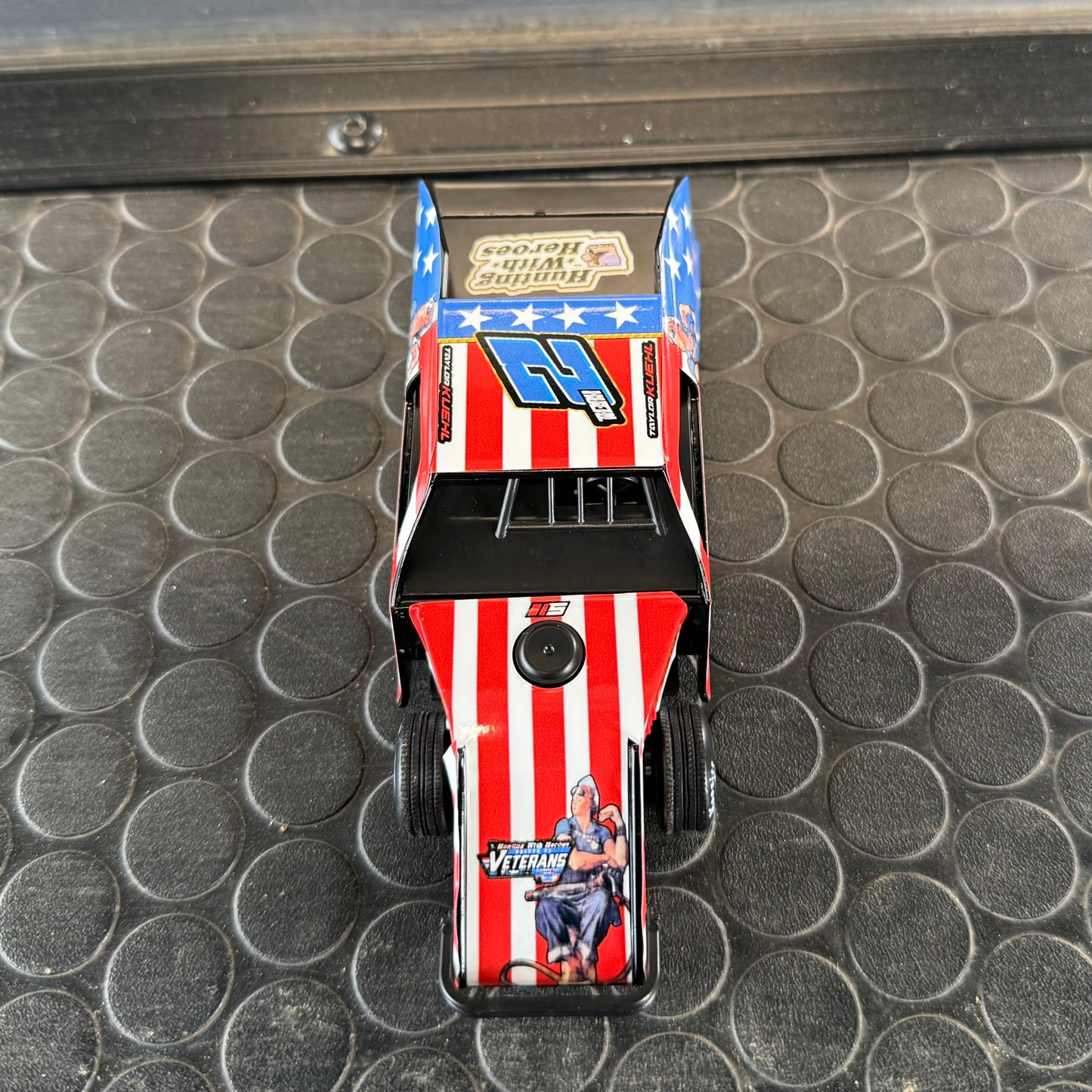 2024 Salute To Veterans 1/32 Scale Pullback Diecast